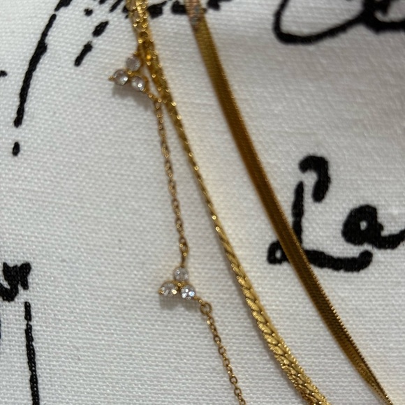 18 K Gold Plated Layered Necklace Set - Picture 4 of 5